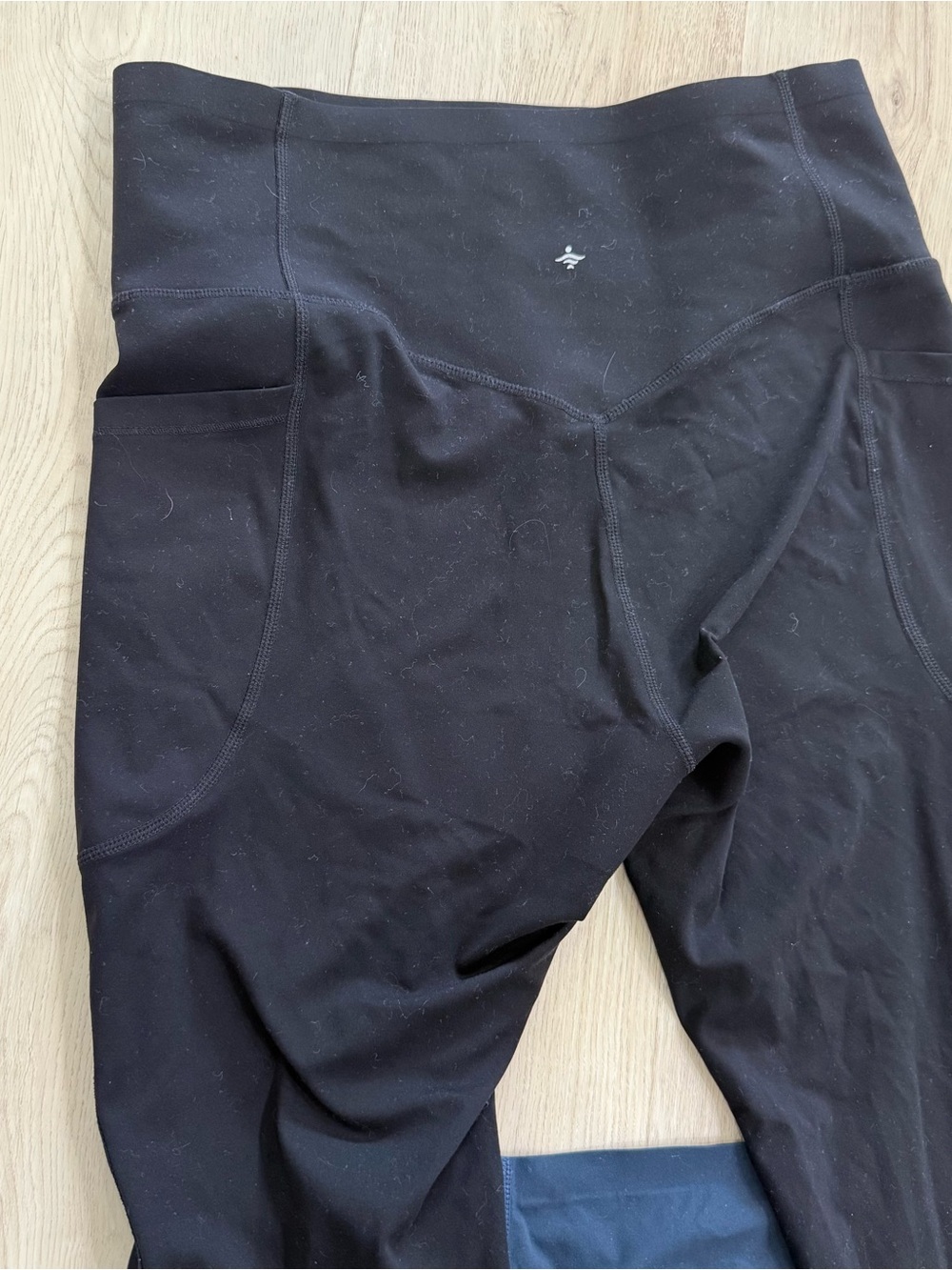 Halara 7/8 butt lift legging bundle - Picture 4 of 4